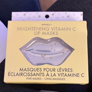 Wewell Brightening Vitamin C Lip Masks